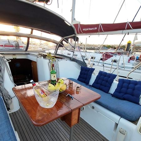 Yacht Oceanis Clipper 호텔 라스 가예타스 외부 사진