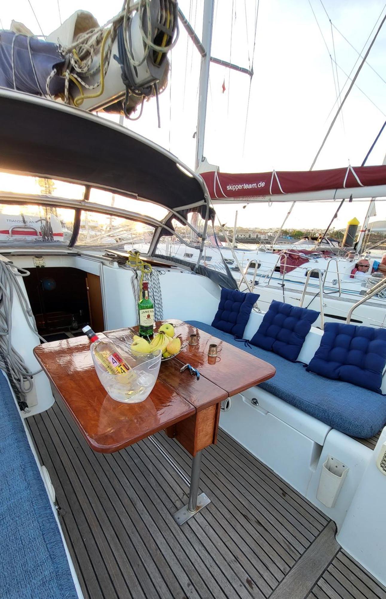 Yacht Oceanis Clipper 호텔 라스 가예타스 외부 사진